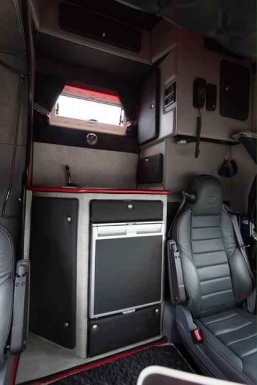 Казалось бы, почти обычная скания. 04