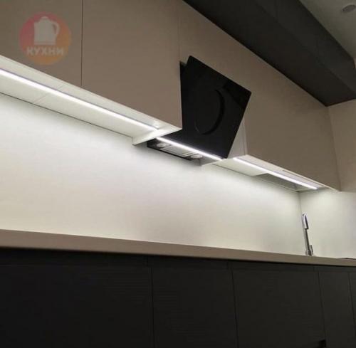 Кухни с антресолями - мы сравним все за и против. 06