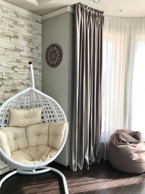 Очередь и до гостиной дошла. 03