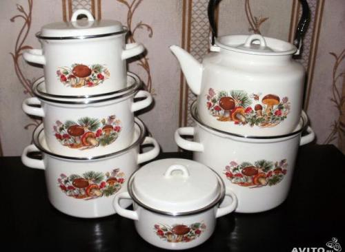 Советская посуда.  Эмалированные кастрюли. 06