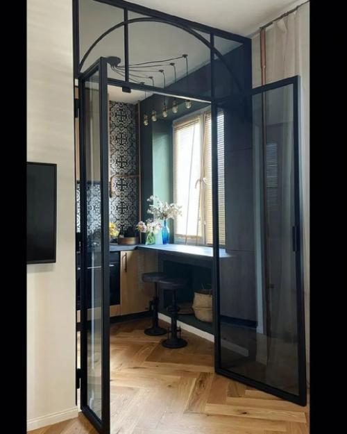 Вот такая необычная интерпретация интерьера хрущевки получилась у дизайнера Olga_About_Design. 01