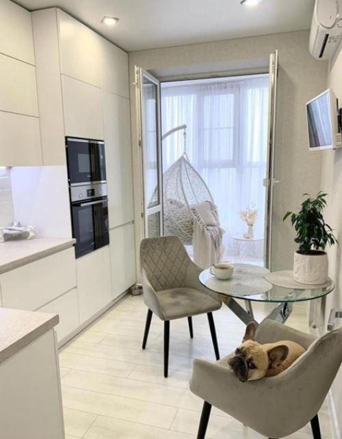 Просторная квартира. В светлых тонах. 03