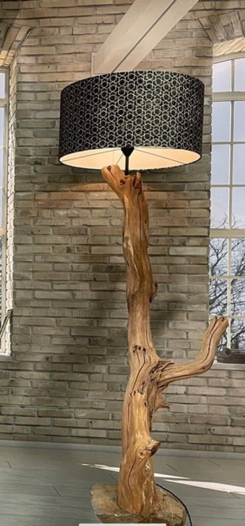 Подборка идей от разных авторов - напольные светильники из дрифтвуда. 02