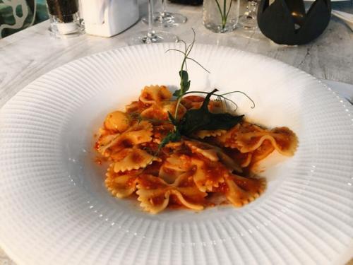 Тыква клуб. Бр.  Кашириных, 66. 03