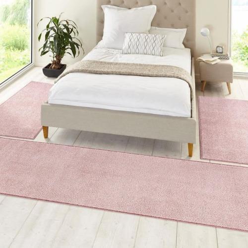 Ковры в спальне: нужно ли и как правильно постелить? 02