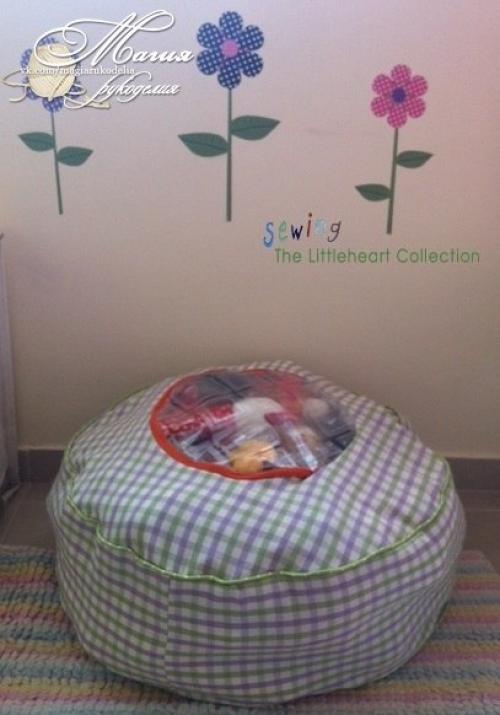 Как сшить пуфик - органайзер для детских вещей или игрушек. 09