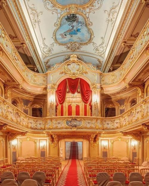 История дворцов Санкт-петербурга. 04