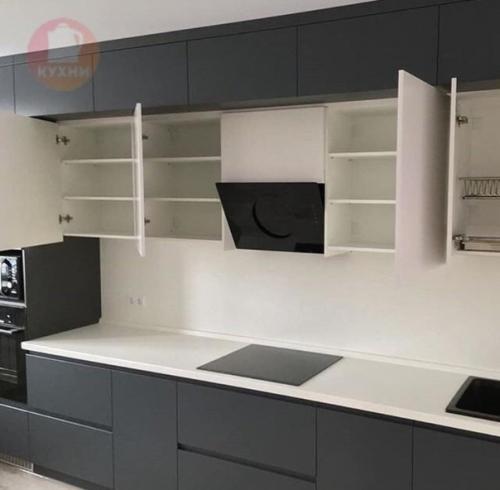 Кухни с антресолями - мы сравним все за и против. 03