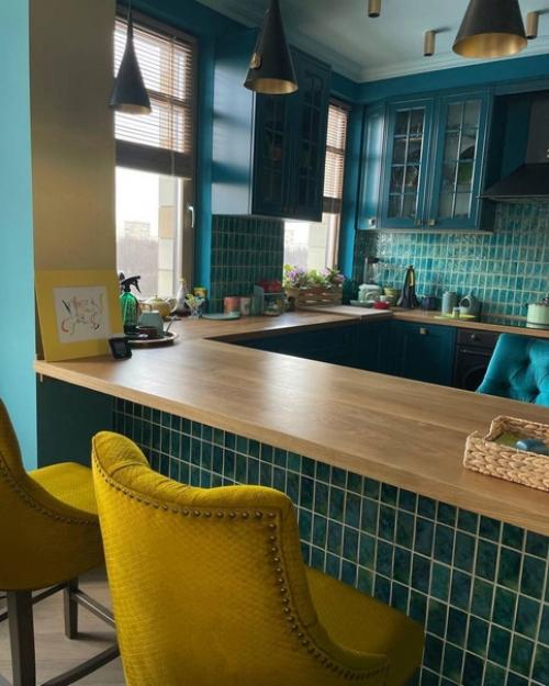 Плитка с эффектом водной глади на кухне. 05