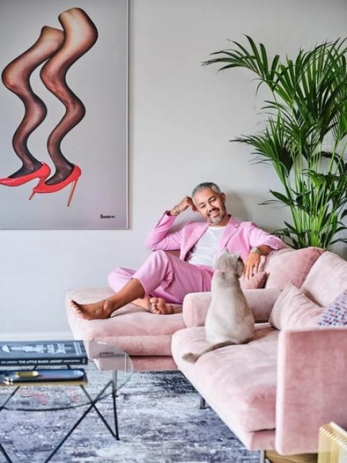 Квартира стилиста александра Рогова как музей моды выглядит. 05