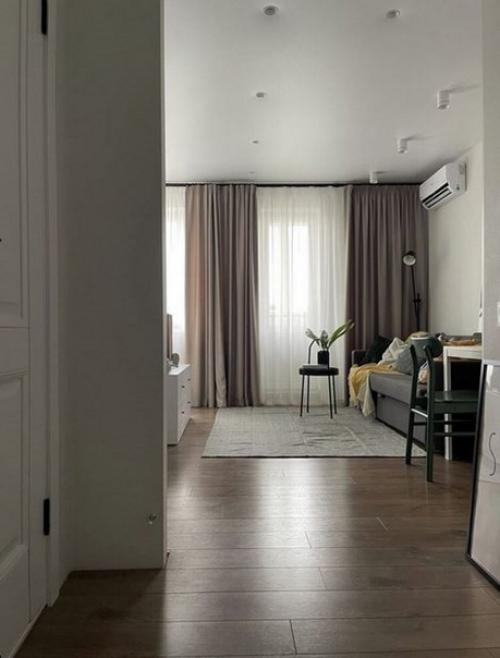 Современный и недорогой интерьер небольшой квартиры - студии площадью 28 кв. 05