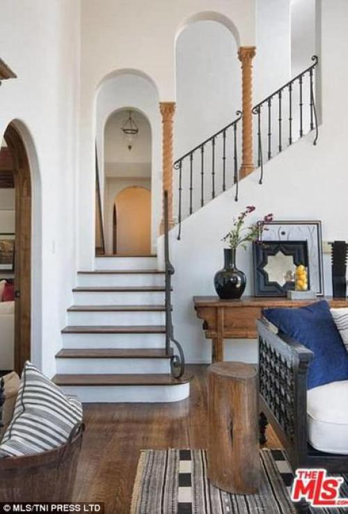 Эллен помпео продает дом в средиземноморском стиле. 02