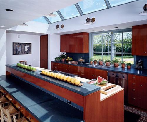 Сегодня мы в гостях у актрисы Деми Мур побываем. 04