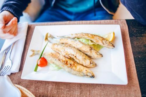 5 мест, где уже сейчас можно попробовать вкусную корюшку. 01