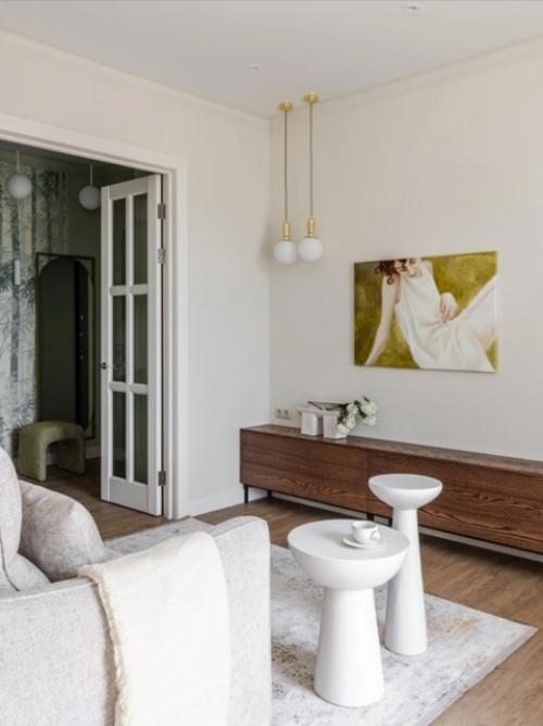 В УФЕ. Дизайнер Юрий воробьев создал современный интерьер для молодой девушки в Сталинке площадью 58 кв. 03