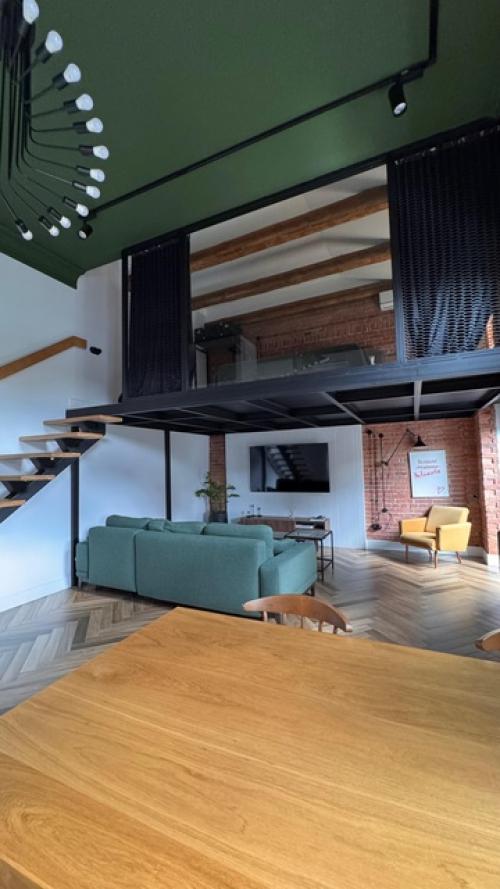 Квартира во Владикавказе в историческом доме 1855 года постройки.