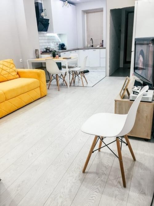 Такая яркая и стильная квартирка! 04