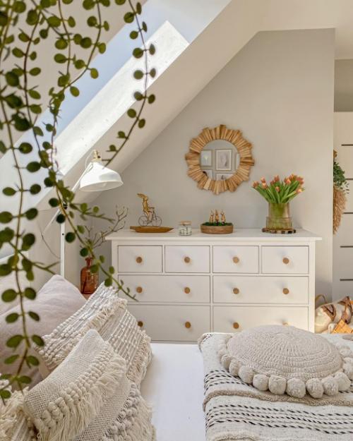 Просторный дом с мебелью Ikea и зелеными растениями. 06