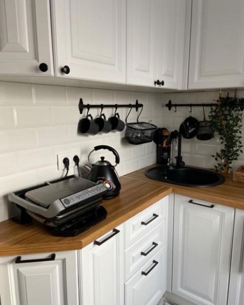 Бюджетный интерьер кухни площадью 5. 5 кв. 01