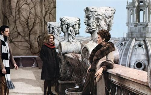 Фильмы на выходные: Семейный Портрет в Интерьере, реж.