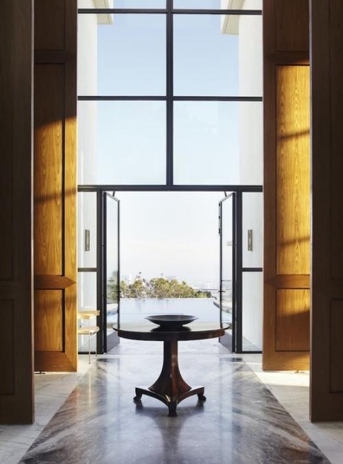 Нью-йоркский дизайнер интерьеров основал свою студию Dan Fink Studio в 2010 году в Нью-йорке и Сан-франциско. 02