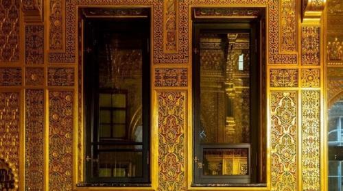 Мавританская гостиная. Золотая гостиная считается невероятно модным, по Меркам 1880-х годов интерьером. 09