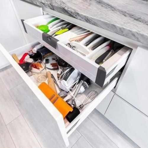 Отличная кухня. В современном оформлении. 09