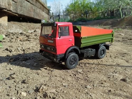 Маз - 5551 - советский и белорусский крупнотоннажный грузовой автомобиль, выпускавшийся на минском автомобильном заводе с 1985 по 2019 гг. 05