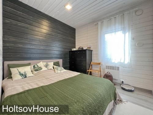 А вот и интерьеры растущего дома из 4 модулей в планировке с модулем прихожей. 07