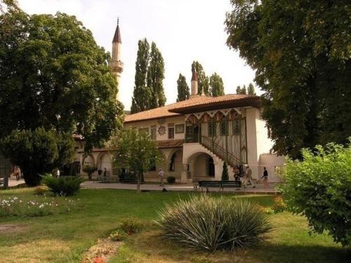 Крым.  Этот город важное место в жизни крымских татар занял. 04