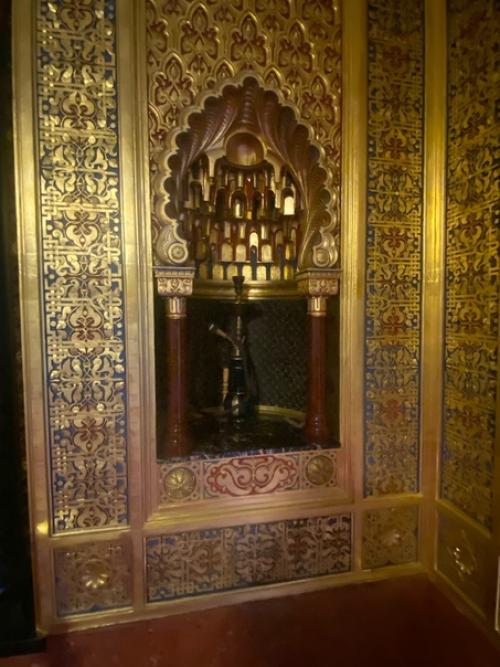 Мавританская гостиная. Золотая гостиная считается невероятно модным, по Меркам 1880-х годов интерьером. 02