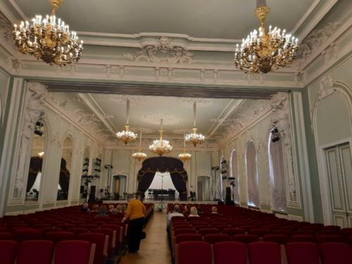 Вчера наконец - то добрался до дворца белосельских - белозерских. 04