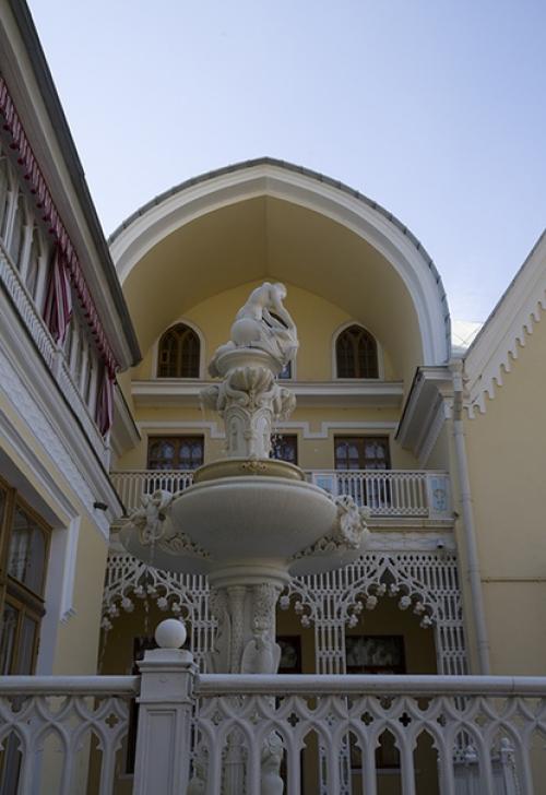 Любимый питер!  Когда писала о капклле в петегофе, обешала написать о! 08