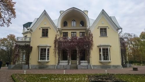 Любимый питер!  Когда писала о капклле в петегофе, обешала написать о! 01