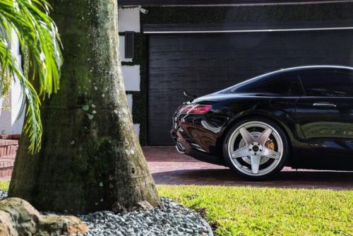 Mercedes AMG GT 4. 0 AT S. 05