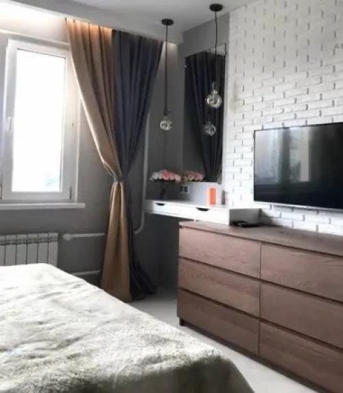 Сын бабушке ремонт в ее старой квартире сделал. 02