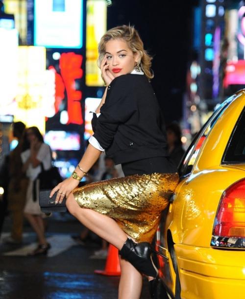 Dkny. Бренд Dkny (Donna Karan New York) был основан в США в 1984 году. 07 Dkny. Бренд Dkny (Donna Karan New York) был основан в США в 1984 году. 07