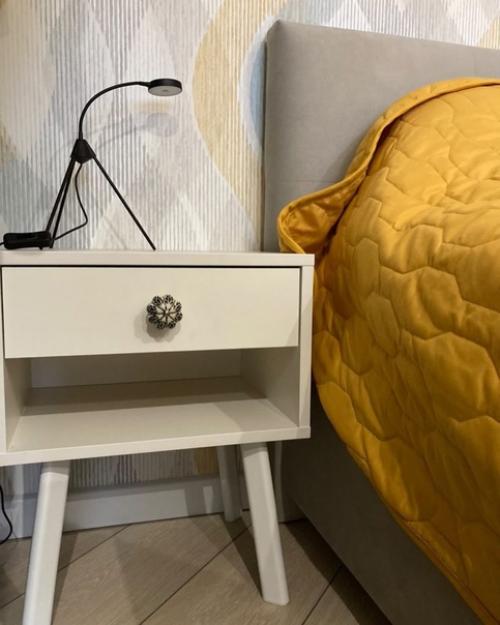 Нравится когда своими руками люди делают свой интерьер, где есть индивидуальность и неповторимость. 04