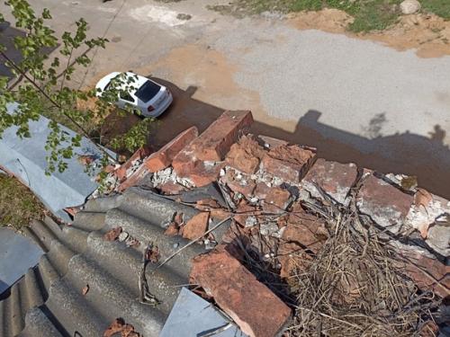 Дом купца первова постепенно просыхает после весеннего потопа. 08