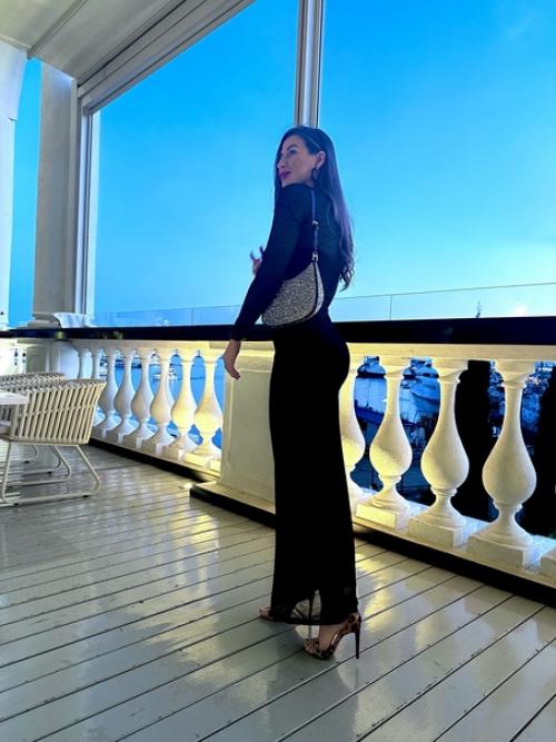 В путешествиях обязательно мы посещаем самые нашумевшие рестораны, в городе Сочи - Мамай кале. 02