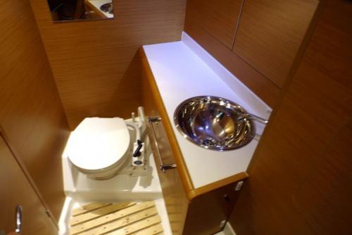 Ухаживая за яхтой. 02