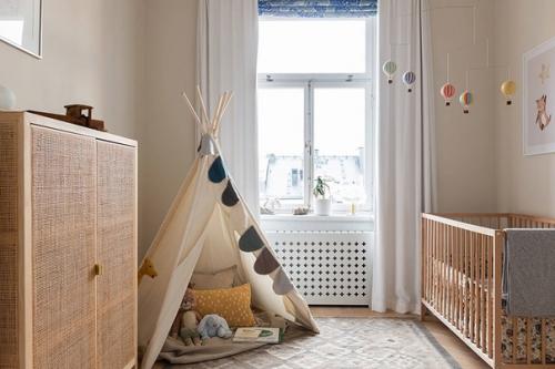 Мягкий, элегантный интерьер светлой квартиры в старом доме в Стокгольме. 04