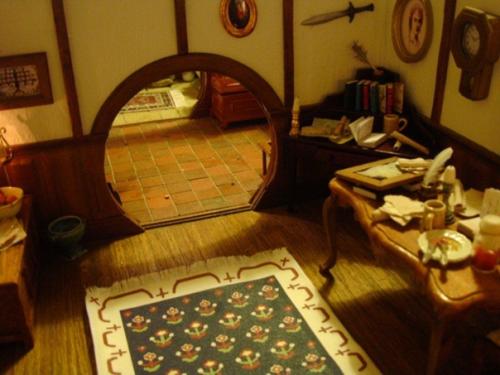 Когда ты уже взрослый, но еще мечтаешь о кукольном домике. 07