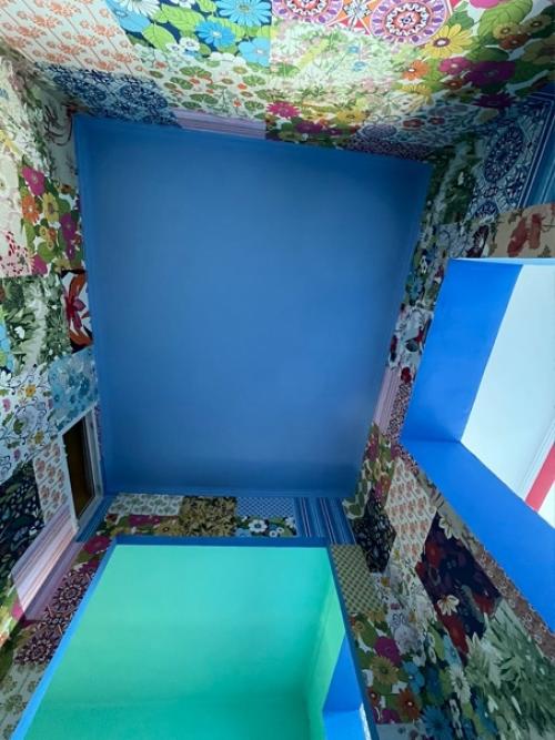 Достраиваю свою планету, переходя из тени в цвет. 01