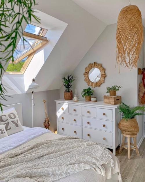 Просторный дом с мебелью Ikea и зелеными растениями. 08