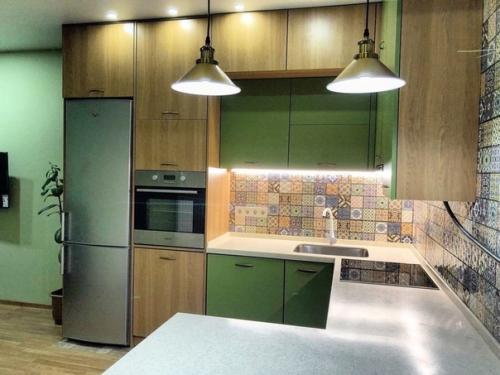 Такая красивая цветная кухня! 03