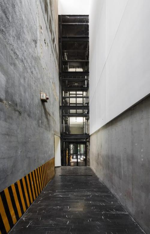 Отель Carlota в мехико был долгое время заброшен, а затем элегантно реконструирован студией JSa. 04