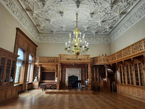 Вчера наконец - то добрался до дворца белосельских - белозерских. 03