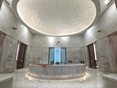 Шикарный отель: Mriya Resort 5* (Ялта, Крым). 05