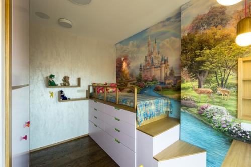 Трехкомнатные апартаменты.  Мебель и предметы интерьера изготовлены по единому дизайн - проекту. 01